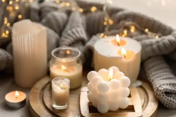Custom candle packaging